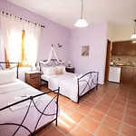 شقة Katikies Stamatias & Maisonettes *