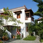Katikies Stamatias & Maisonettes