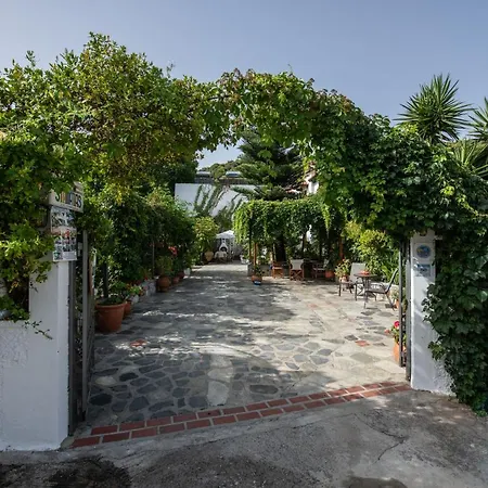 Katikies Stamatias & Maisonettes * Agnontas