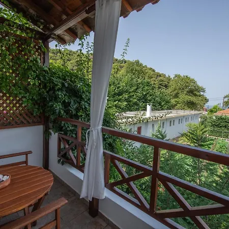 Katikies Stamatias & Maisonettes * Agnontas