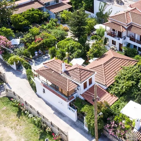 아파트 Katikies Stamatias & Maisonettes