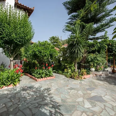 Katikies Stamatias & Maisonettes Agnontas