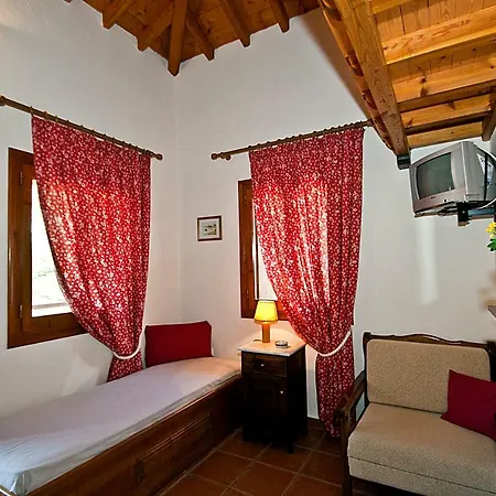 Katikies Stamatias & Maisonettes *