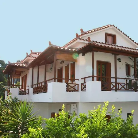 Апартаменты Katikies Stamatias & Maisonettes