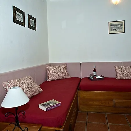 Апартаменты Katikies Stamatias & Maisonettes