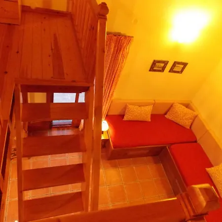 Katikies Stamatias & Maisonettes Apartment