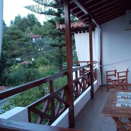 아파트 Katikies Stamatias & Maisonettes