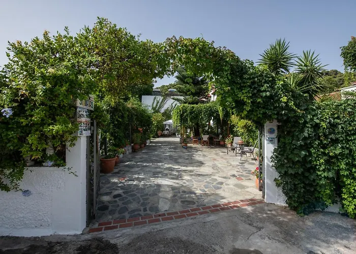 Katikies Stamatias & Maisonettes * Agnontas