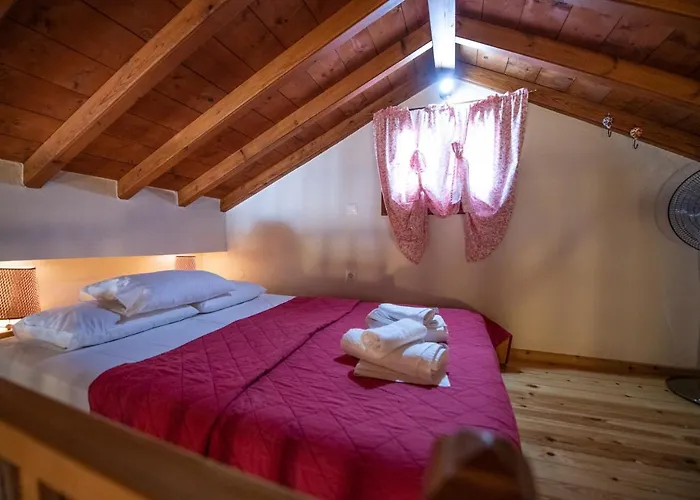 Katikies Stamatias & Maisonettes * Agnontas