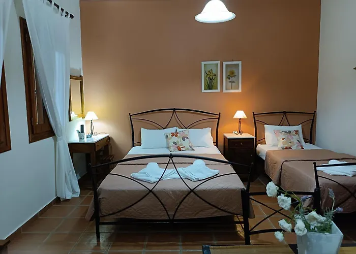 Katikies Stamatias & Maisonettes Agnontas