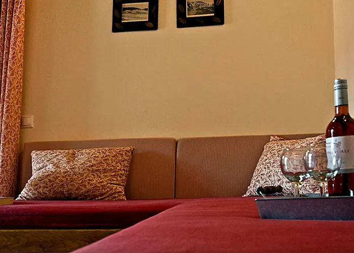 Katikies Stamatias & Maisonettes Apartment *