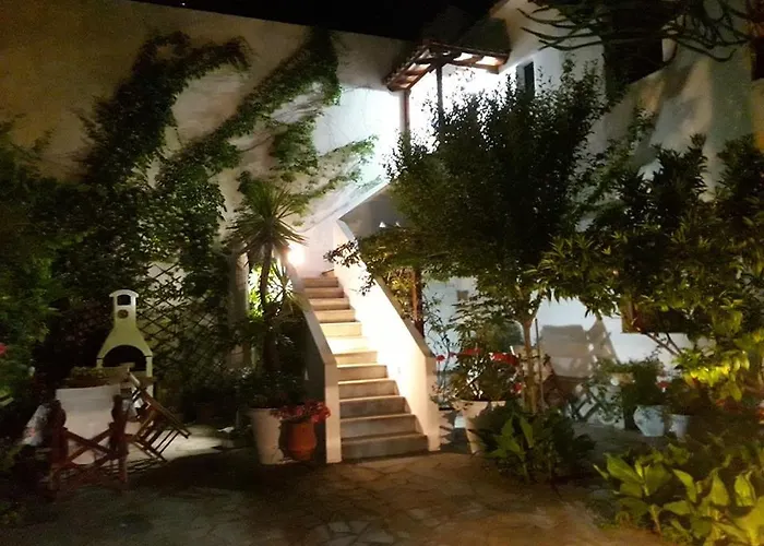 Katikies Stamatias & Maisonettes Apartment